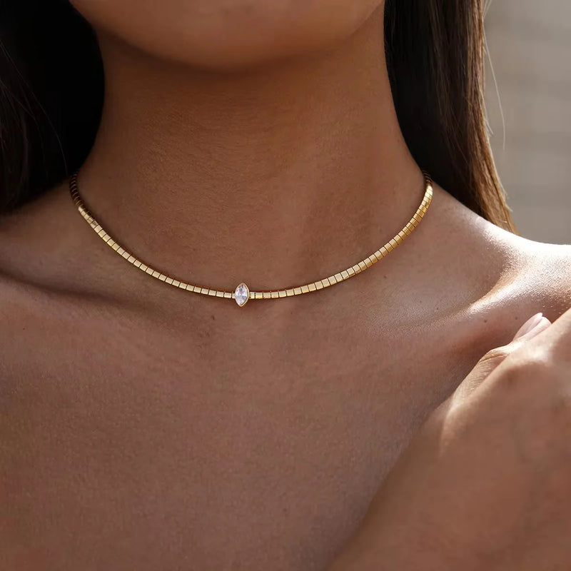 Solenne Segmented Choker – Marquise