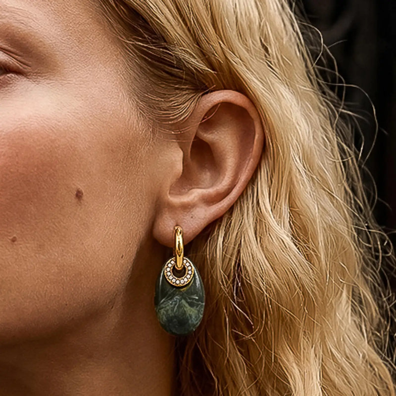 Corentine Oval Resin Drop Earrings – Green
