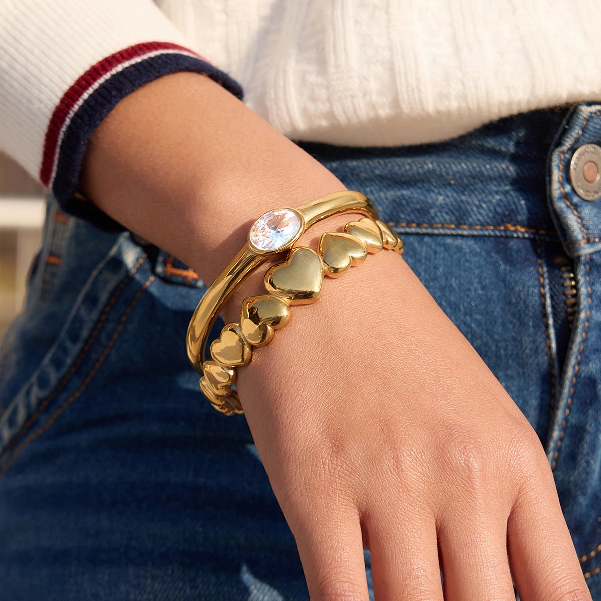 MACAJE Celestine Heart Bangle