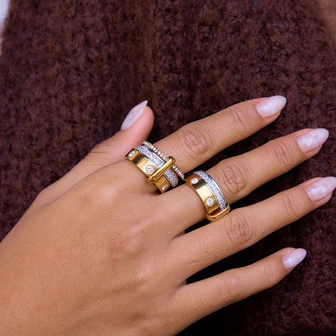 Aria Mixed-Tone Stacking Set