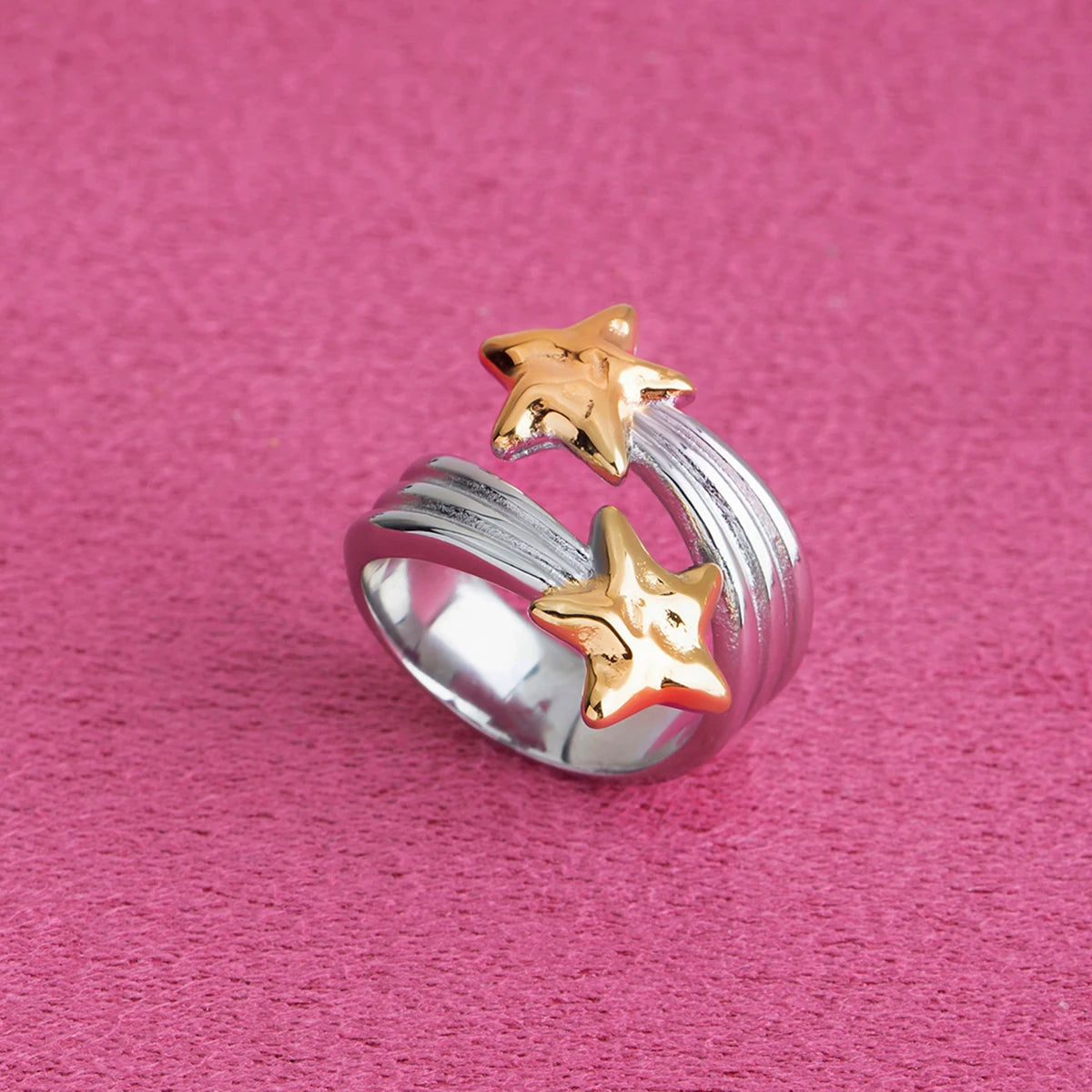 Etoile Hammered Star Ring