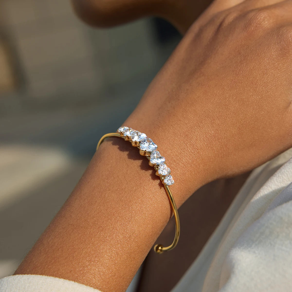 MACAJE Etincelle Heart Bangle