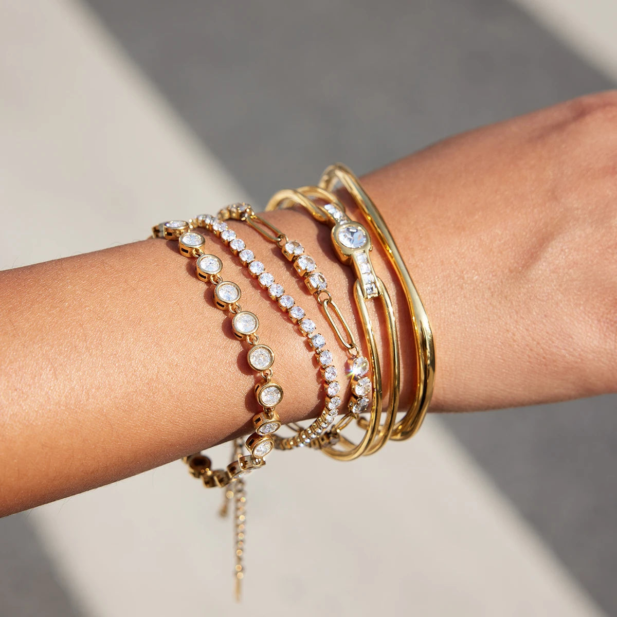 MACAJE Ambre Facet Bangle