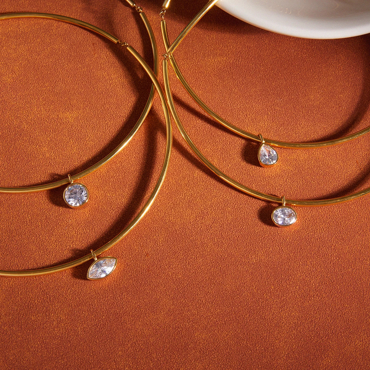 Elise Facet Necklace