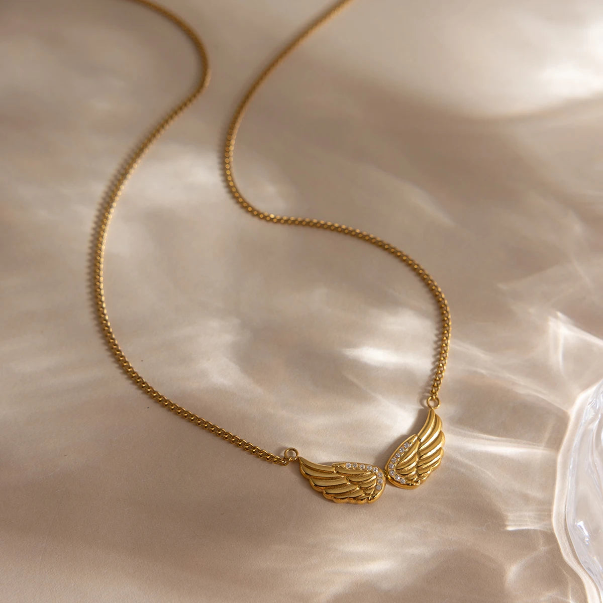 Capucine Wing Necklace