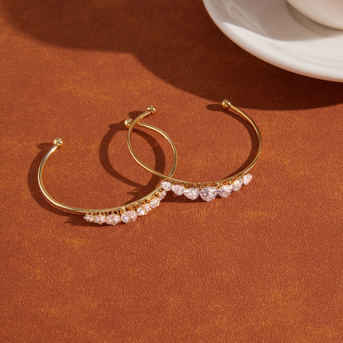 MACAJE Etincelle Heart Bangle