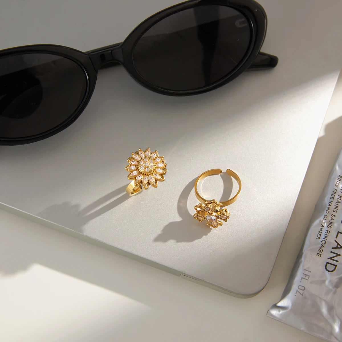 Fleur Spinning Zircon Ring