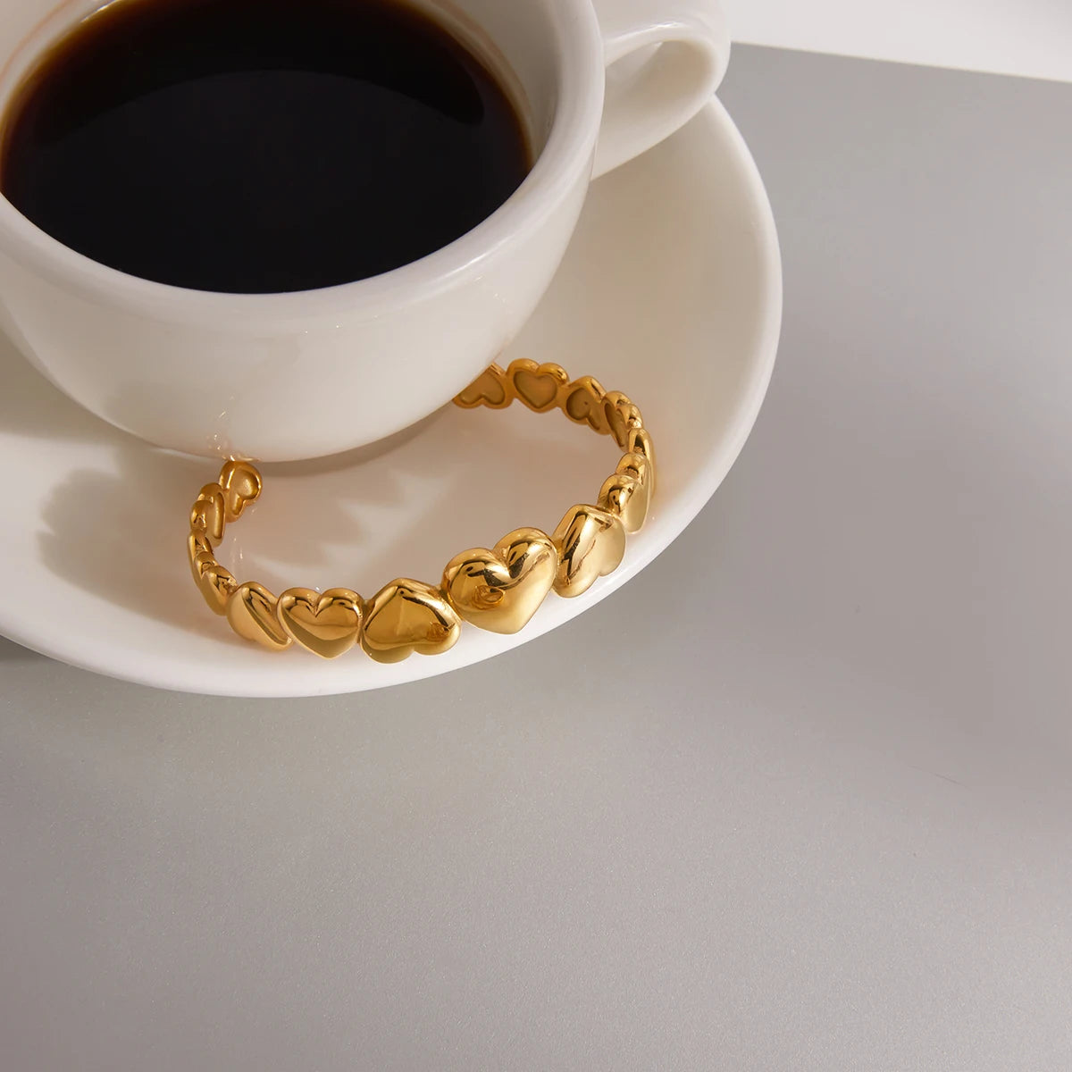 MACAJE Celestine Heart Bangle