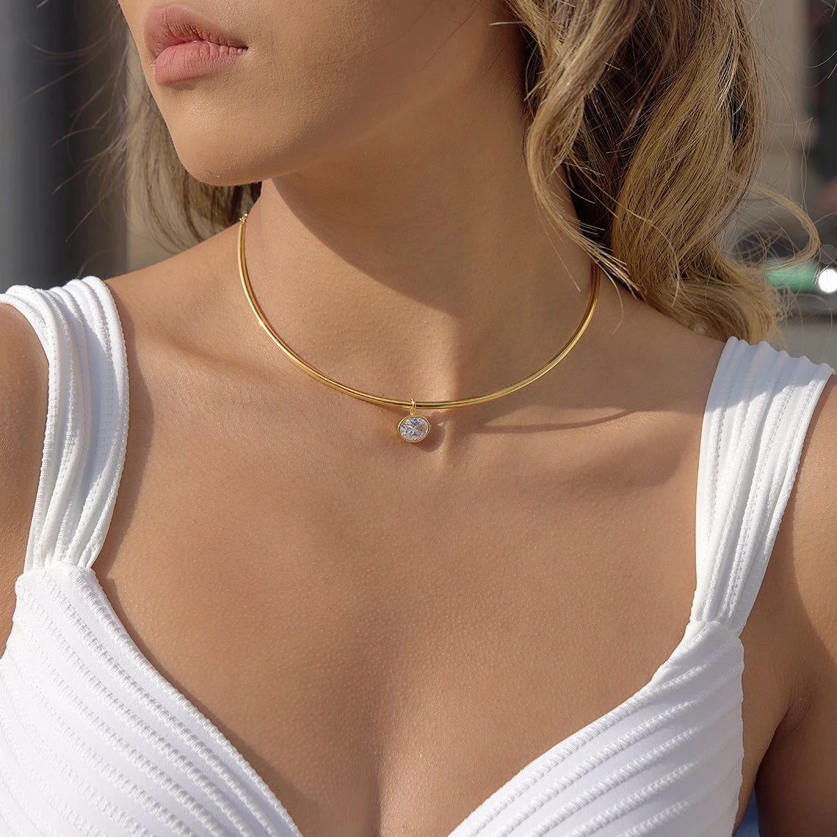 Elise Facet Necklace