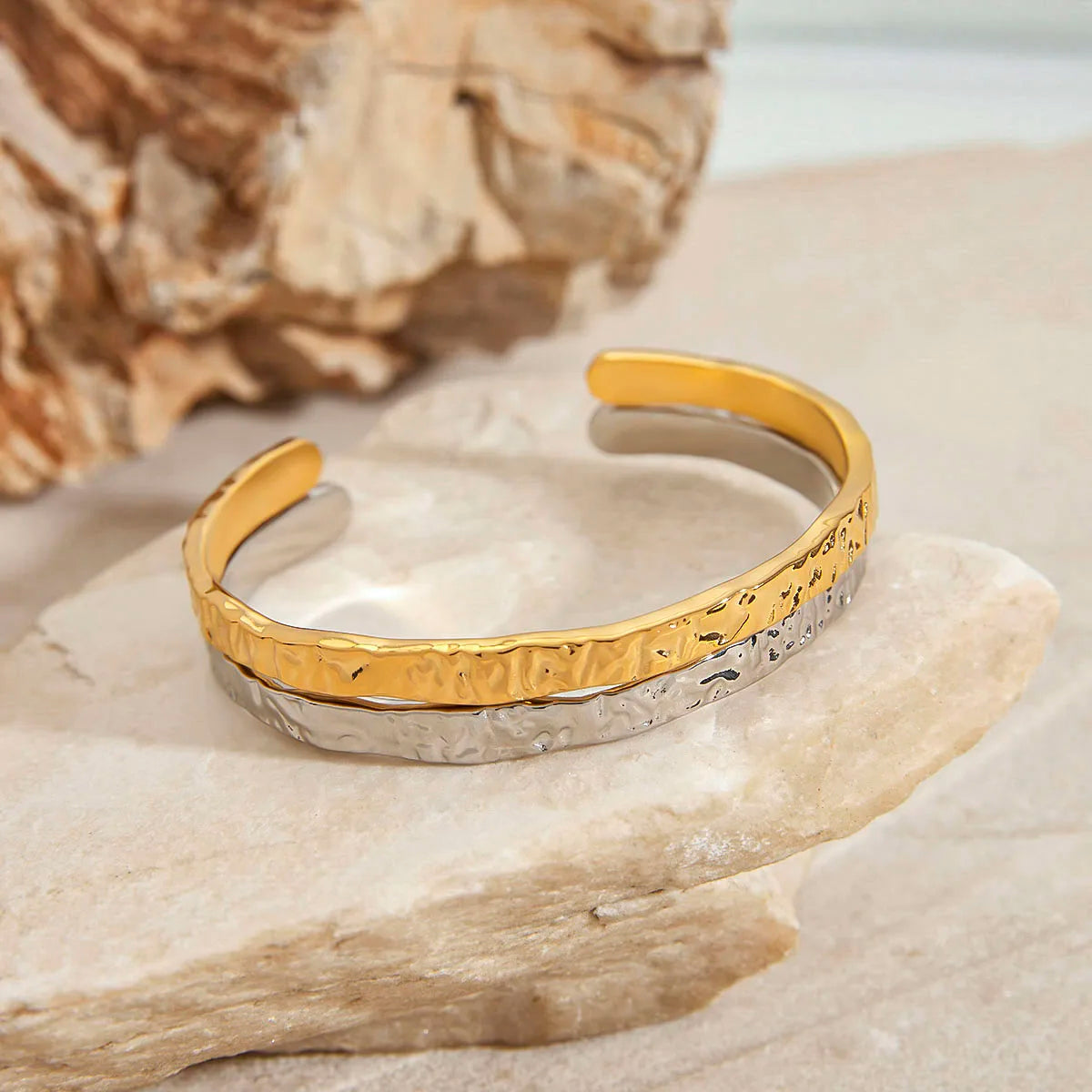 MACAJE Brise Bangle