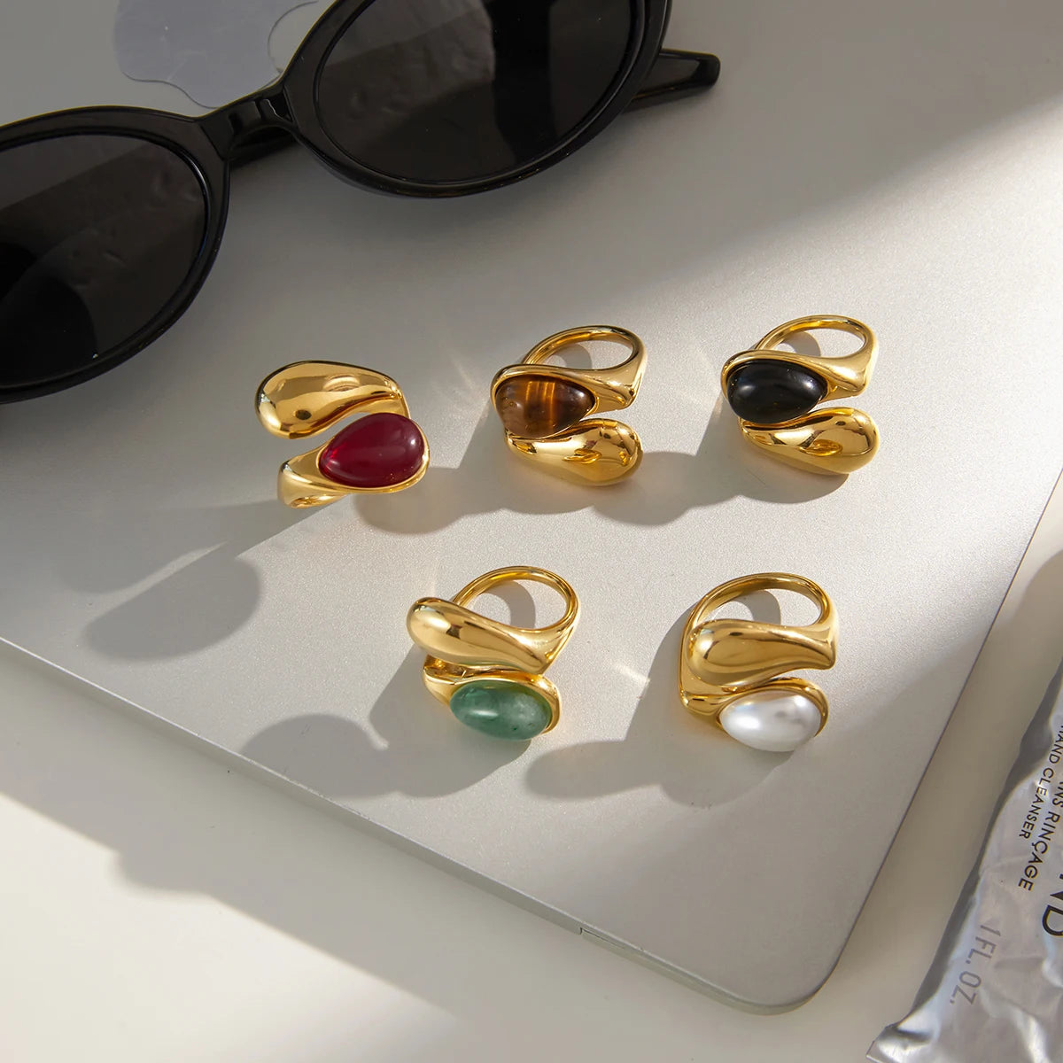 Goutte Natural Stone Wrap Ring gift-ready packaging – Macaje ring