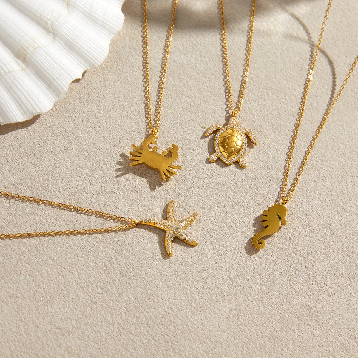 Manon Star Necklace