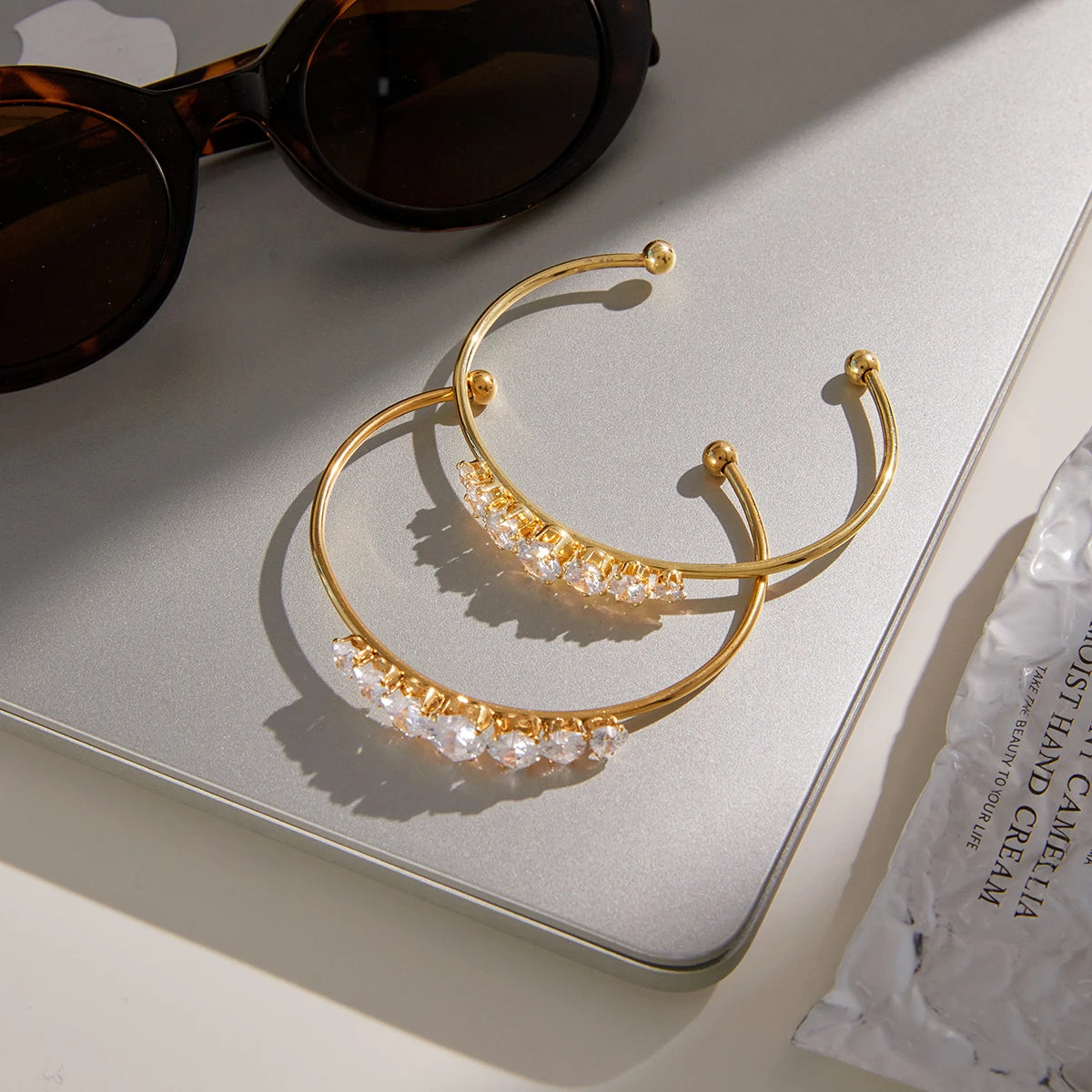 MACAJE Etincelle Heart Bangle