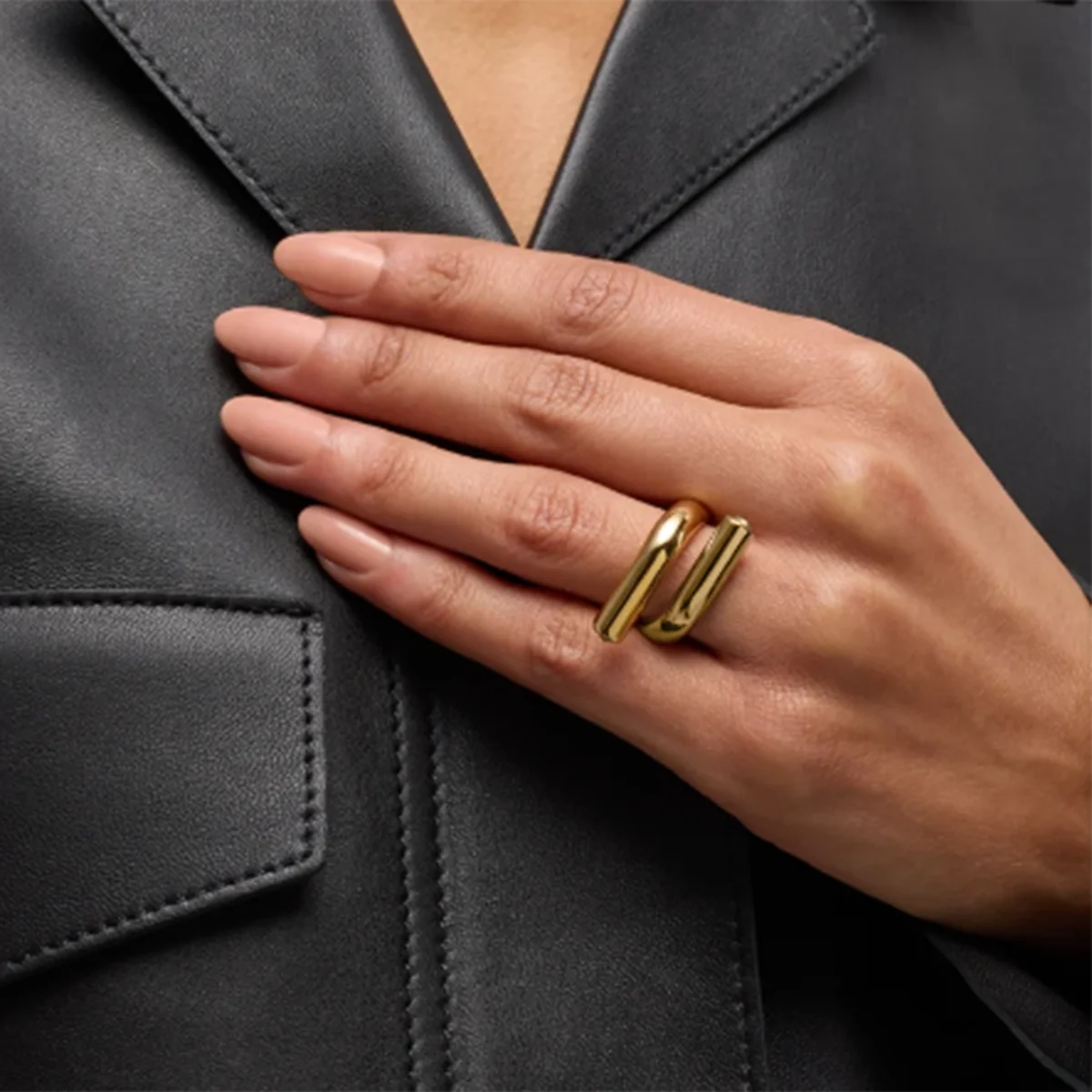 Margot Sculpted Band Ring