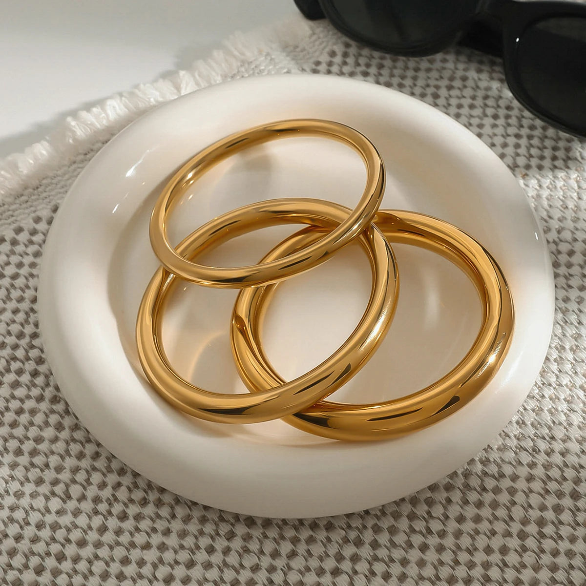 MACAJE Velours Bangle
