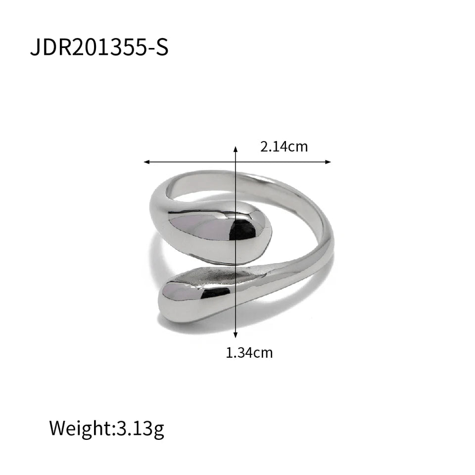 Madeleine Asymmetric Swirl Ring