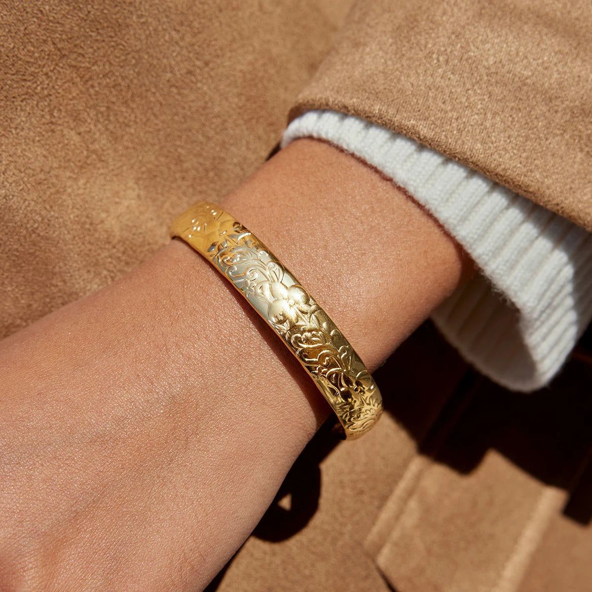 MACAJE Pivoine Bloom Bangle