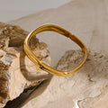 MACAJE Nacre Bangle