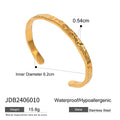 MACAJE Brise Bangle Light Yellow Gold