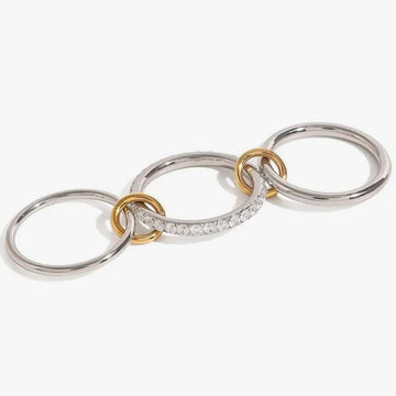 Isabeau Interlocking Ring Set