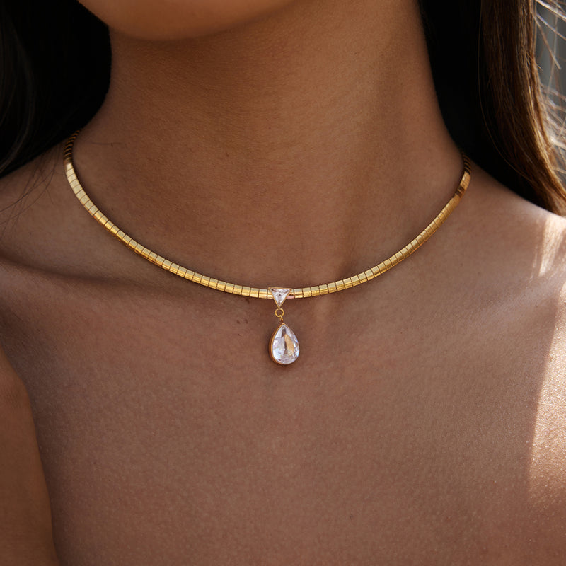 Solenne Coiled Choker, gallery photo 3