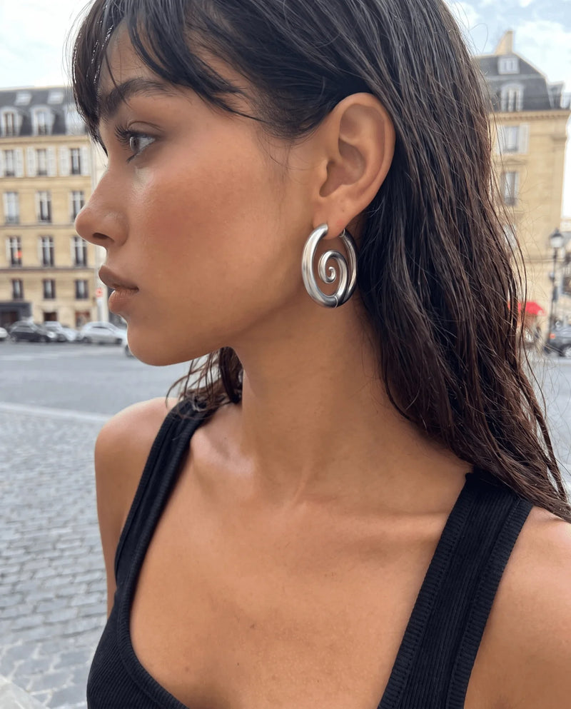 Albane Spiral Hoop Earrings – Silver